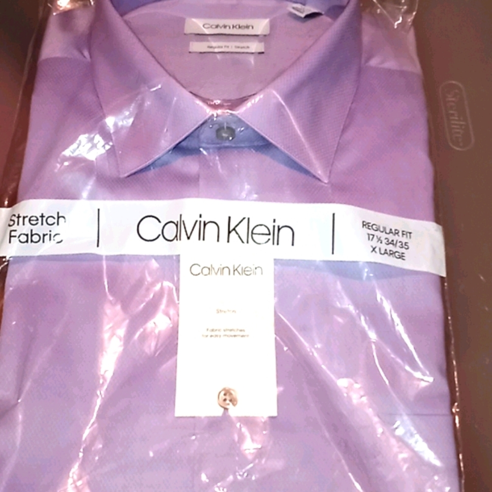 Calvin Klein Regular fit dress shirt